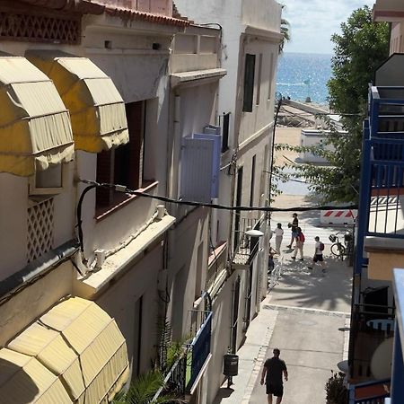 Sunny Flat In Sitges 30 Seconds To Beach, Balcony & Sea Views! المظهر الخارجي الصورة