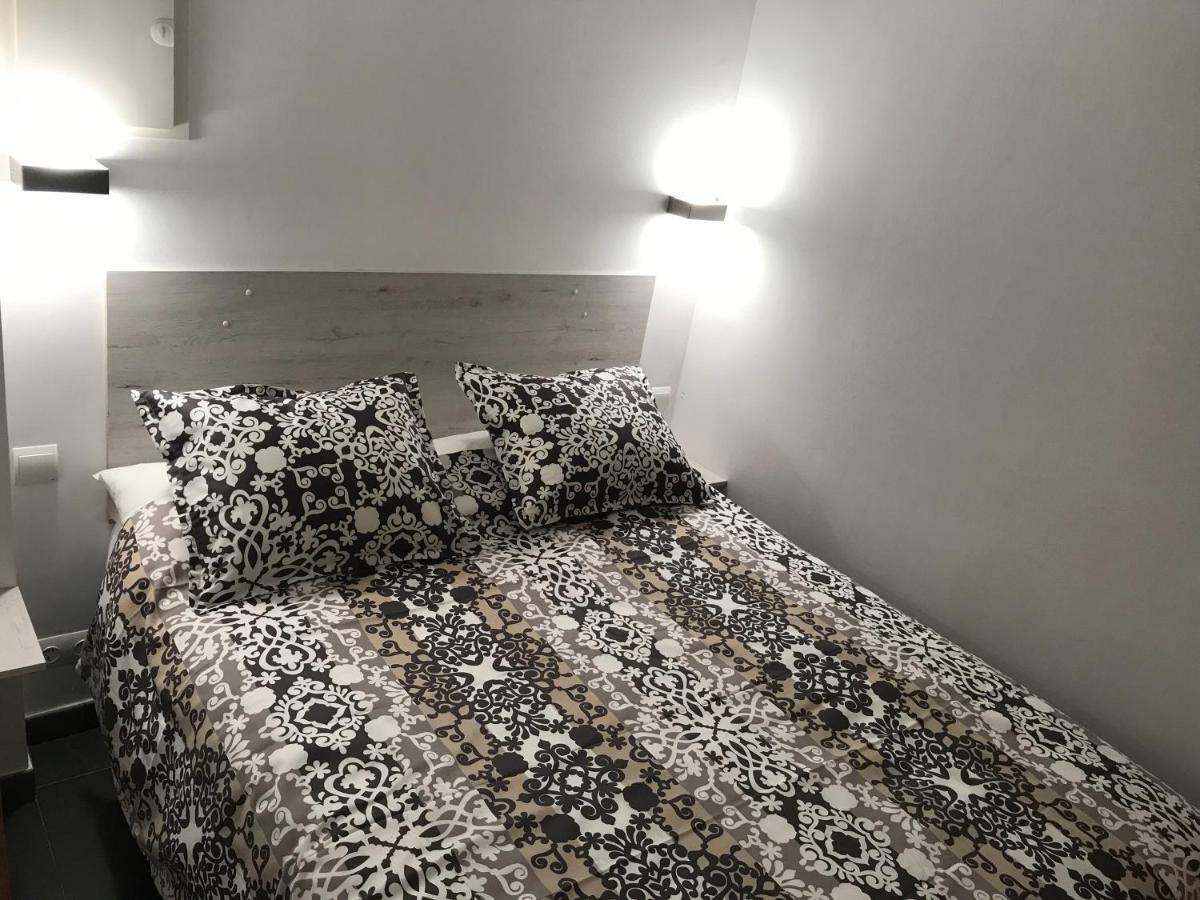 Sunny Flat In Sitges 30 Seconds To Beach, Balcony & Sea Views! المظهر الخارجي الصورة